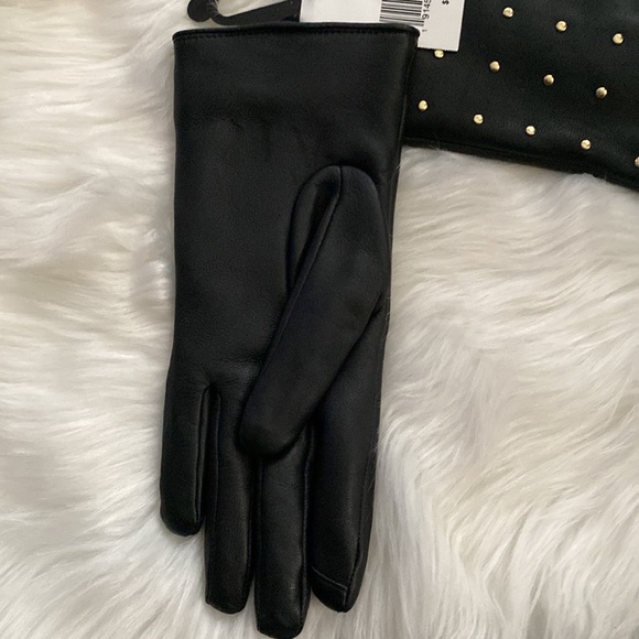 Saks Fifth Avenue women’s winter gloves - Picture 4 of 8
